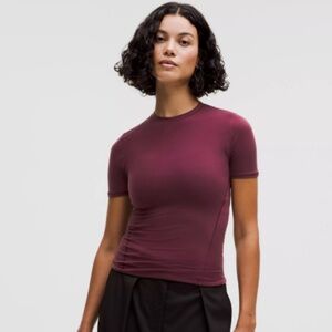 EUC Lululemon Wundermost Ultra-Soft Nulu Hip-Length Crewneck Shirt - Garnet - M